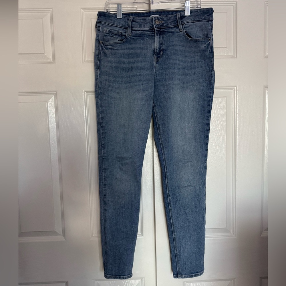 Old Navy Light Blue Rockstar Super Skinny Jeans